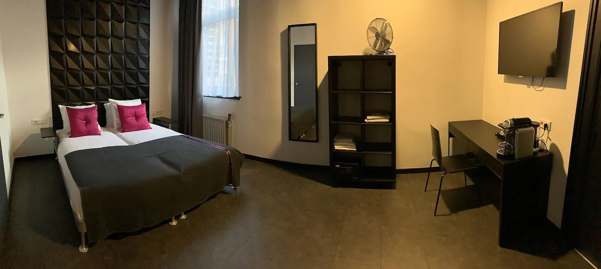 Hotel De Looier Amsterdam 3*,  Netherlands
